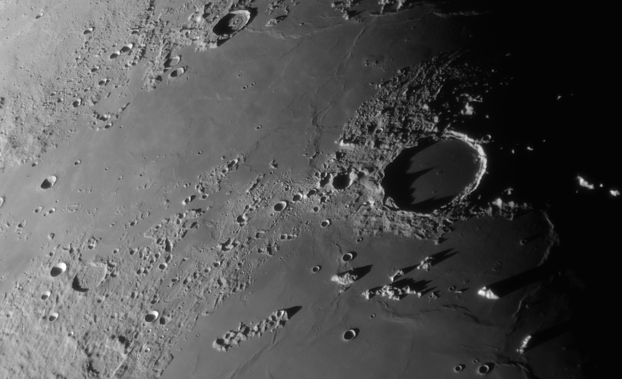 Plato a širší okolí