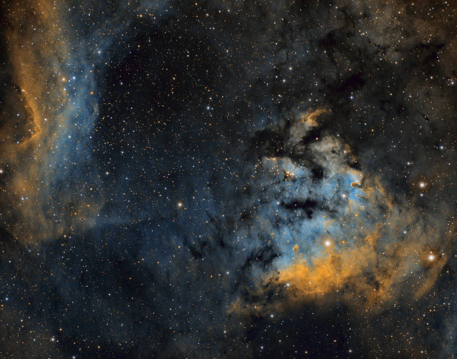 NGC7822-HST