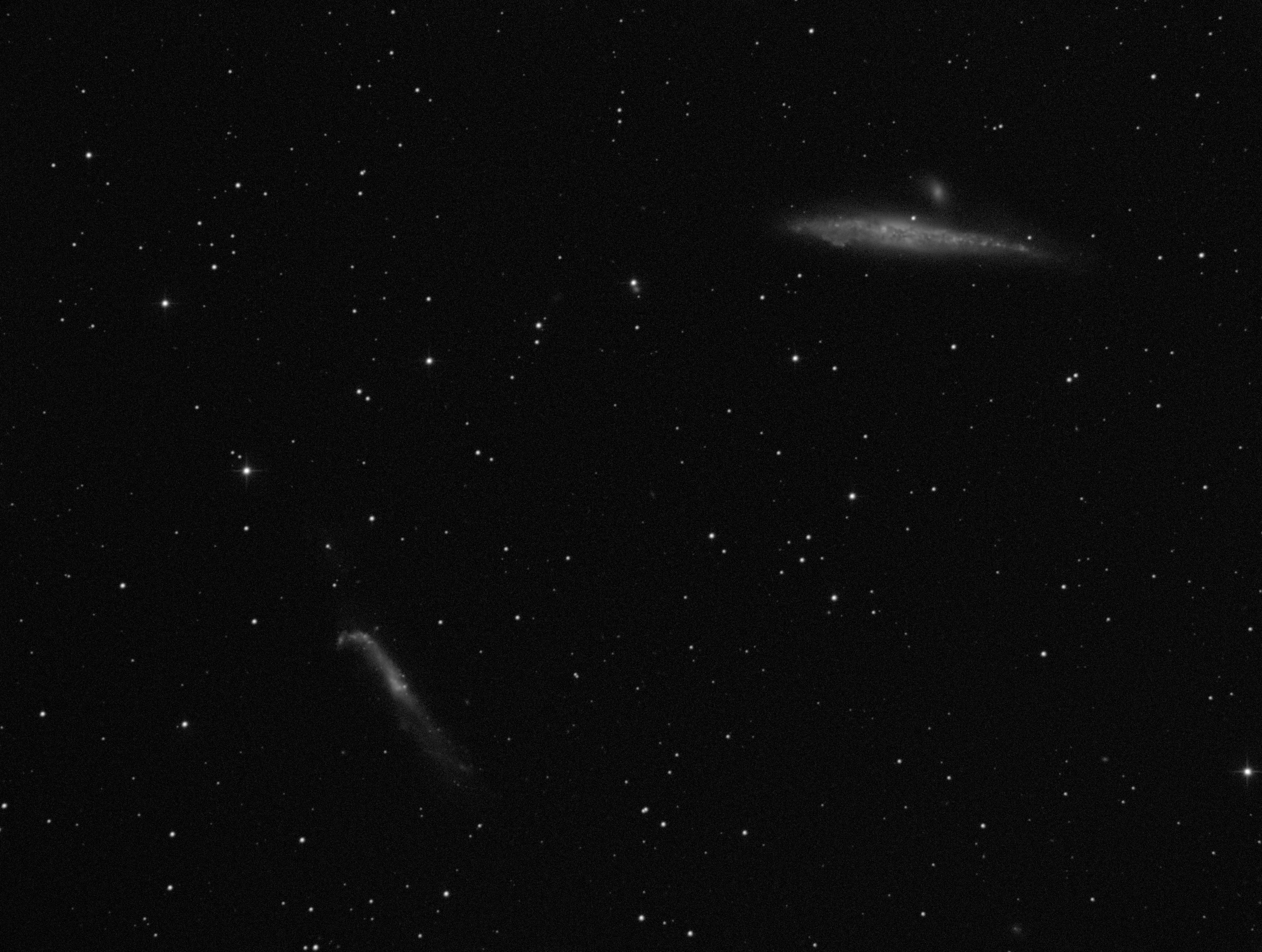 NGC4631 (Whale galaxy), NGC4656 (Crowbar galaxy) (15 min celkem)
