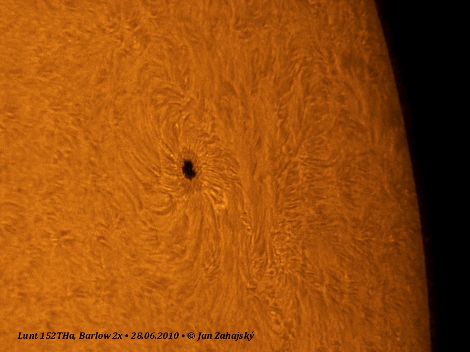 Skvrna v oblasti 11084