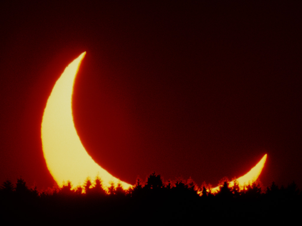 Zatmění Slunce 2003