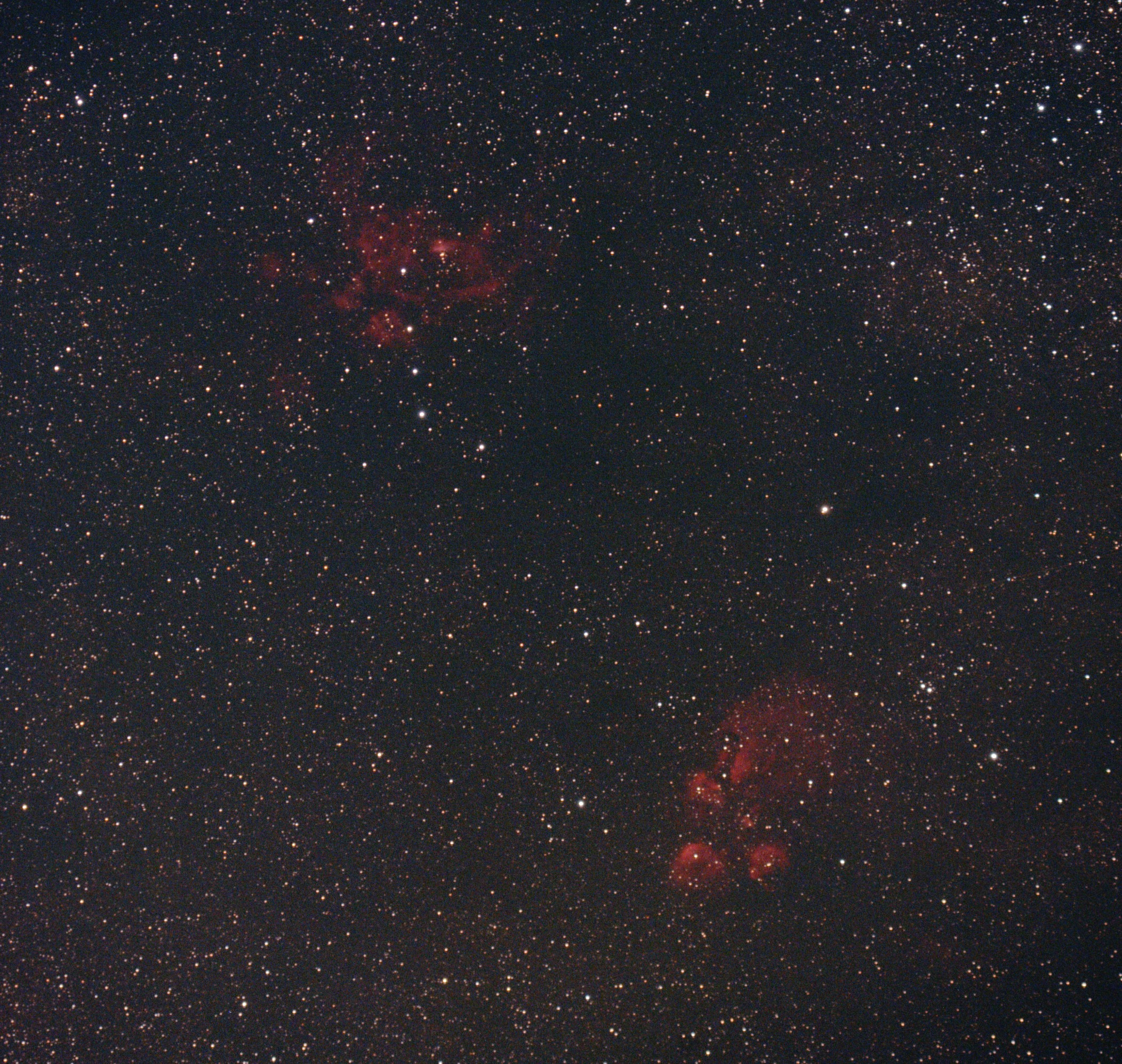 NGC6334 Kočičí tlapka a NGC6357 Humr
