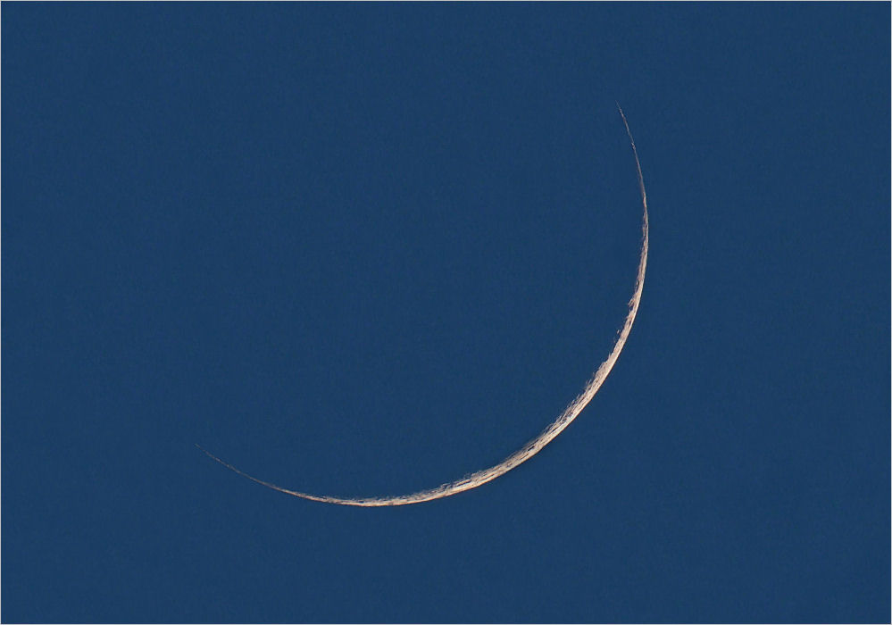 Mladý Měsíc - 31h 33min