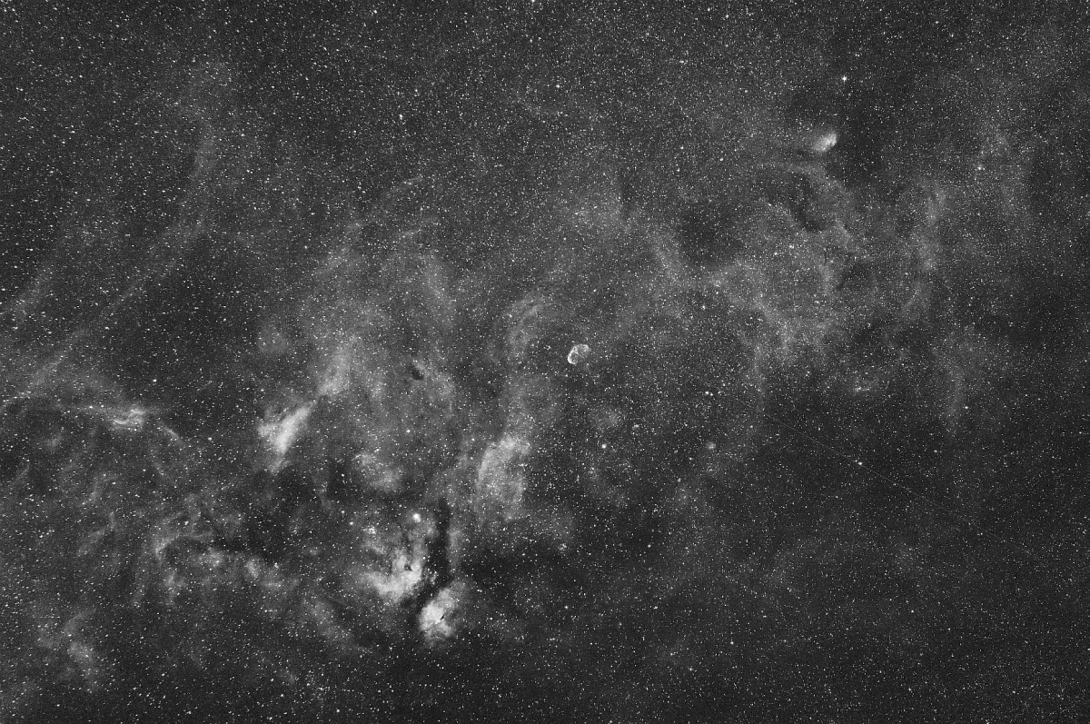 Sadr, Srpkova Mlhovina a Tulipan s sirokym okolim