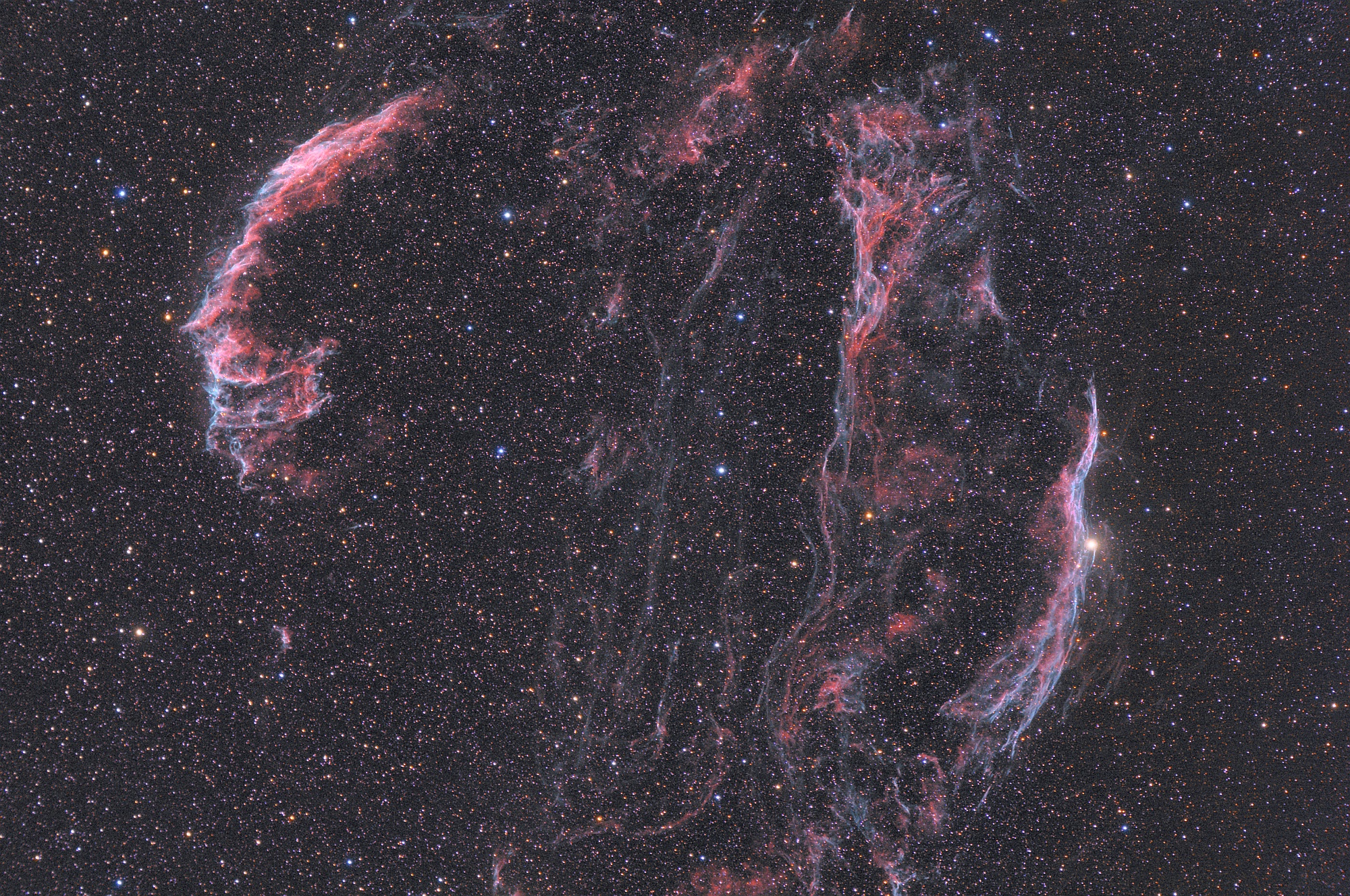 Řasy v Labuti NGC6960 NGC6992