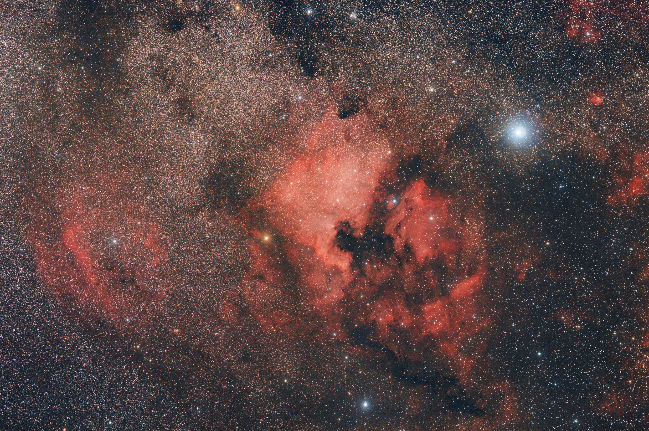 NGC7000, IC5070, IC5068, Sh2-119