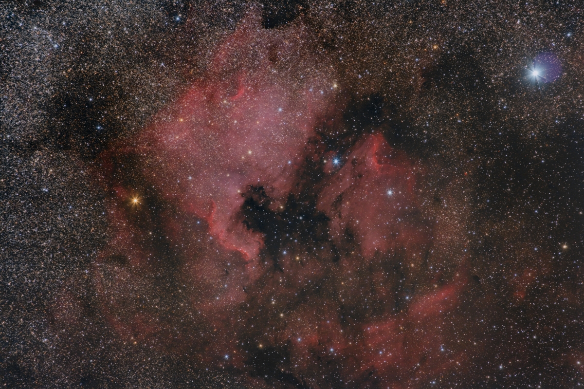 Severní Amerika a Pelikán, NGC7000 IC5070