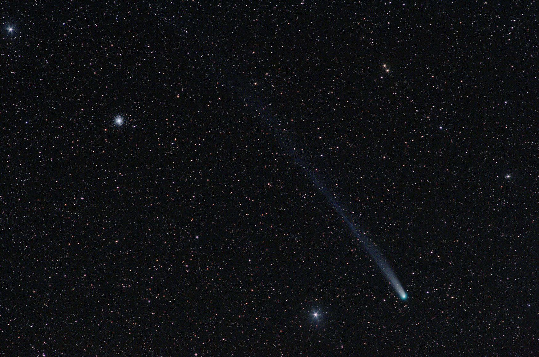 kometa 2013 R1 (Lovejoy) u M13
