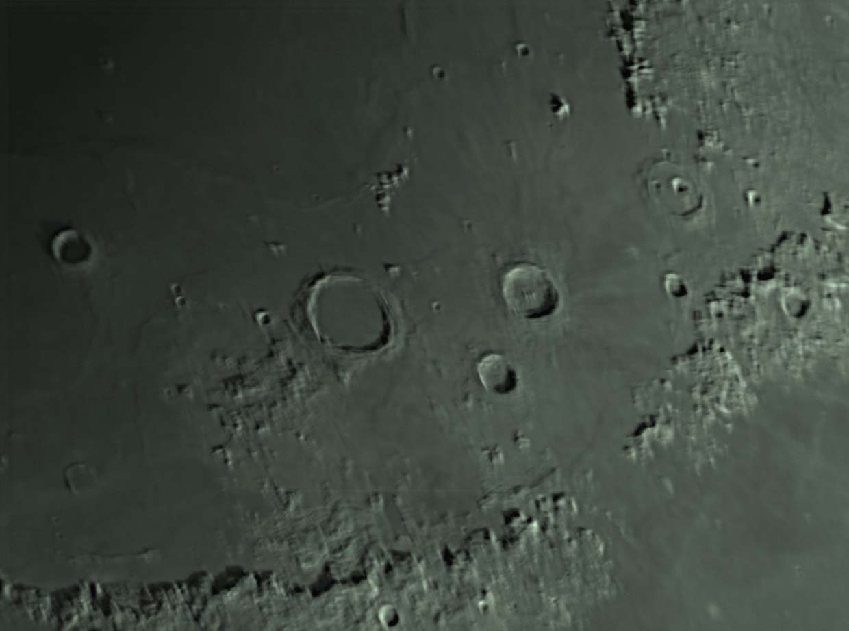 Měsíc_Archymedes a okolí