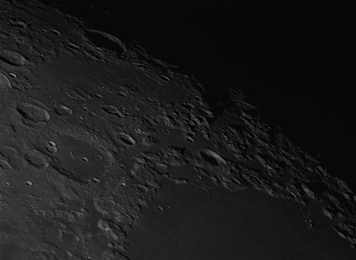 Měsíc-mare crisium,cleomedes a okolí