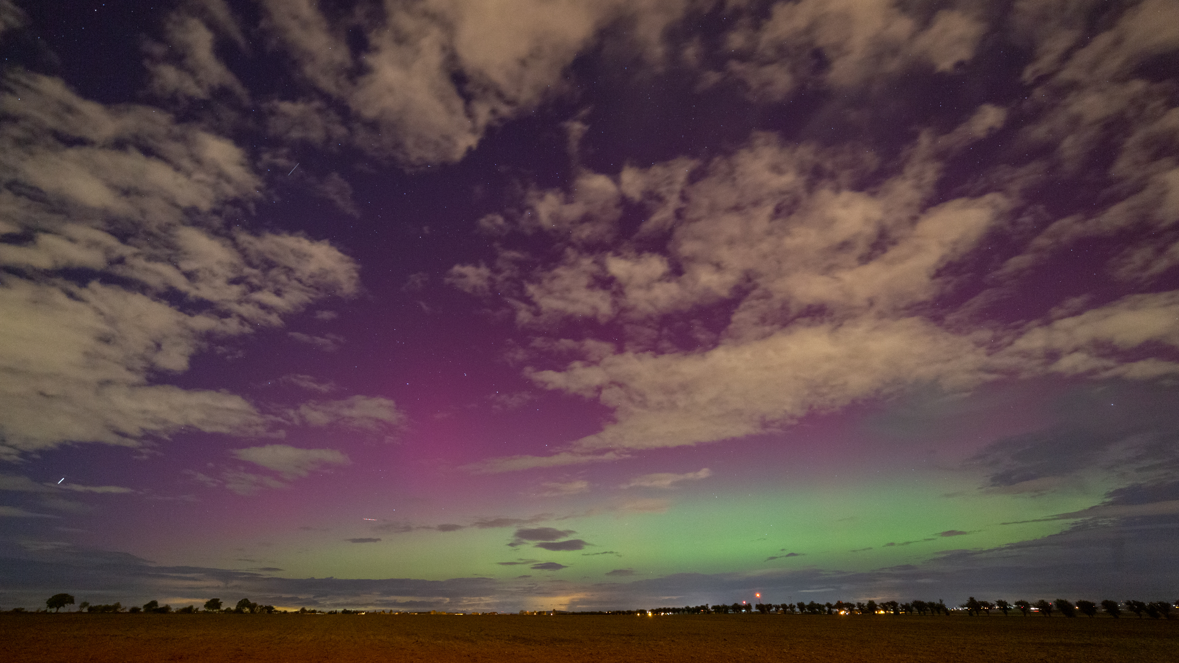 Polární záře 10.10.2024 Praha Kbely